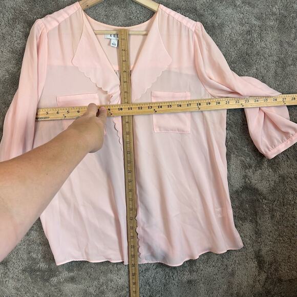 Elle L Large Blush Seashell Pink Scalloped Chiffon Crepe Blouse Button Down Top - Picture 8 of 8